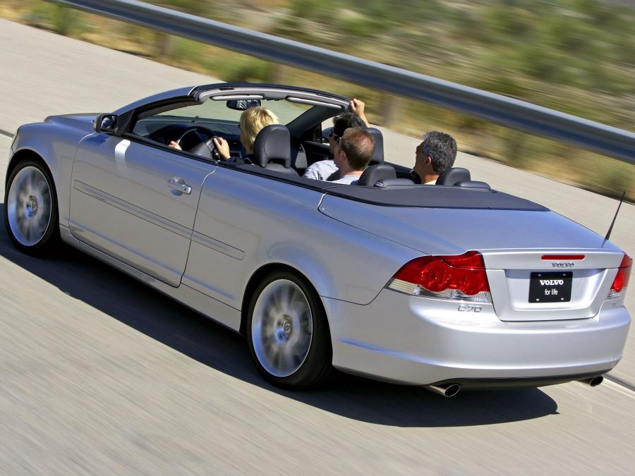  Volvo C70 T5 2005 года  (US) (фото 9 из 30)